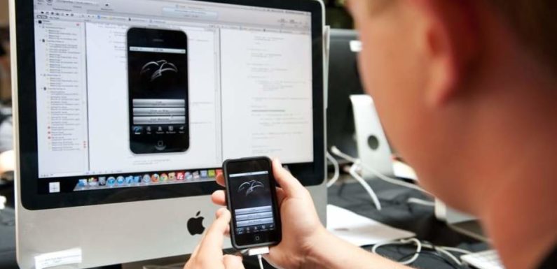 Consider These Tips Before Hiring An iPhone App Development Company