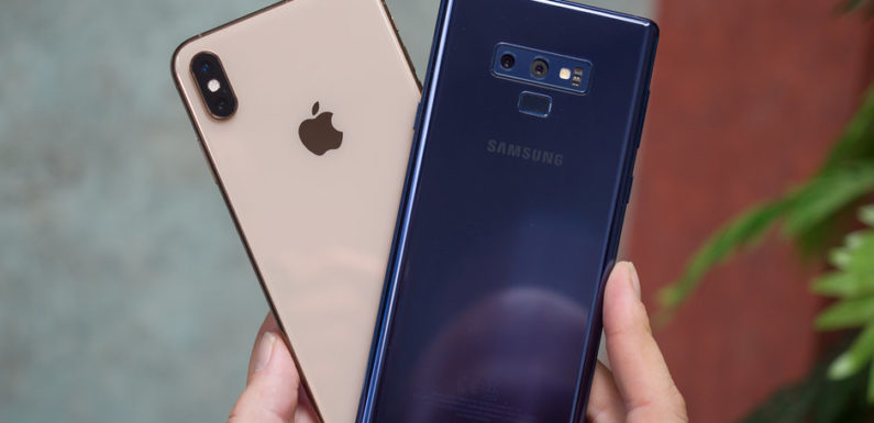 Apple vs Samsung: who is the bigger giant in the world?