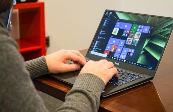 Windows 10 Reset Stuck? Here Are Solutions