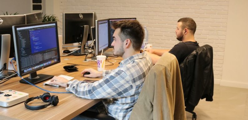 Step-By-Step Guide To Create A Note-Taking App For Android With MongoDB Stitch
