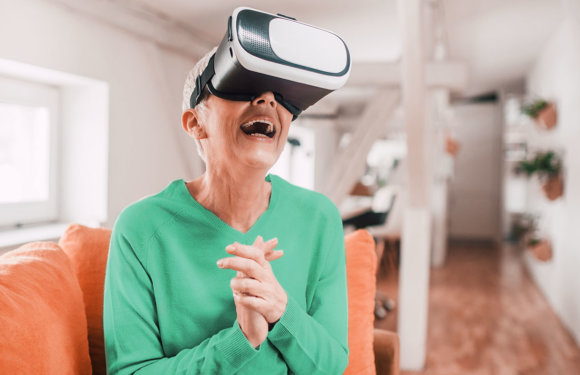 How Virtual Reality is Revolutionizing Senior Care