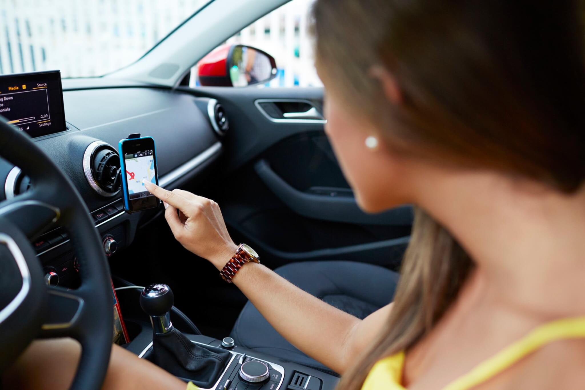 4 Reasons Why GPS Tracker is Important for Women Drivers Tech Web Space