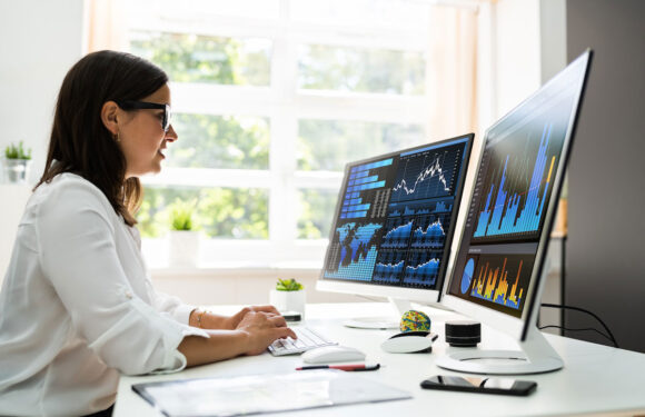 Personalize and Improve Elearning Experiences with Data Mining Services